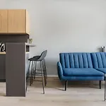 Aparthouse Fabryczna דירה *