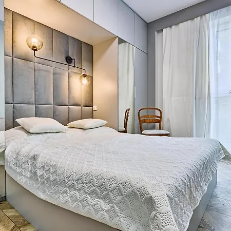 Aparthouse Fabryczna *