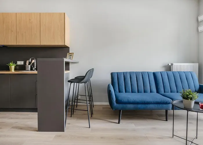 Aparthouse Fabryczna Апартаменты *