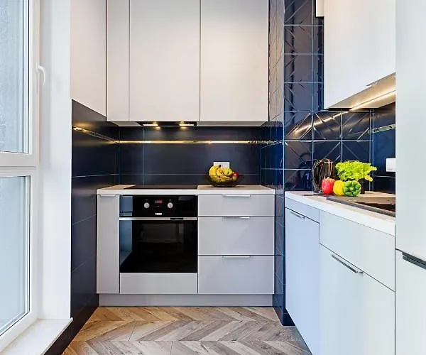 Aparthouse Fabryczna Апартаменты *